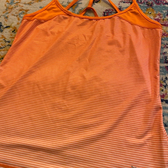OTF moisture wicking striped tank, size medium - Picture 2 of 5